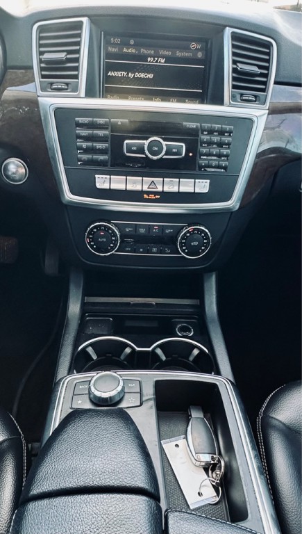 2012 Mercedes-Benz M-Class Image 15