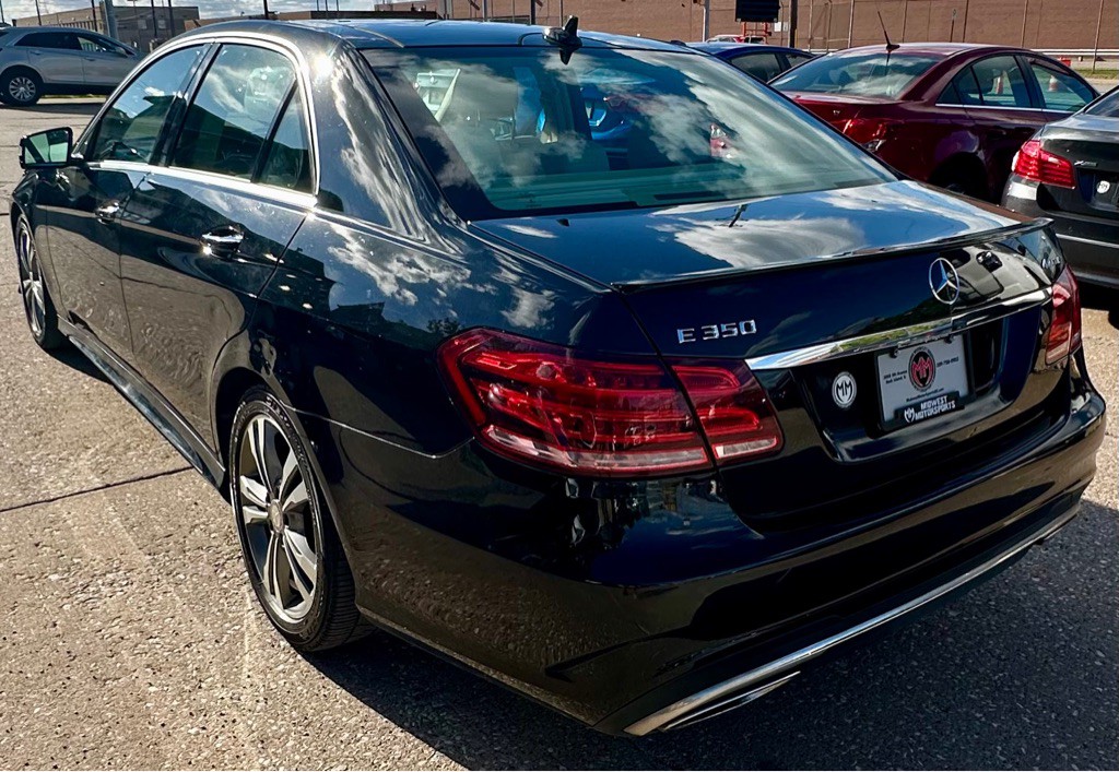 2015 Mercedes-Benz E-Class Image 6