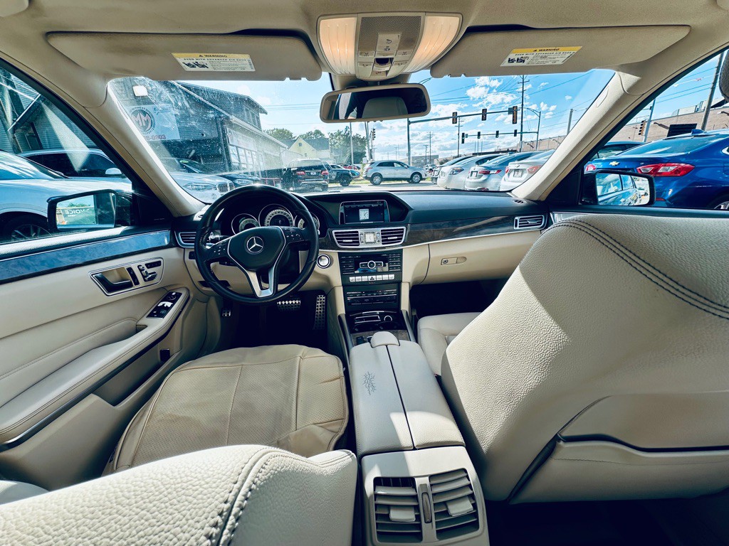 2015 Mercedes-Benz E-Class Image 11