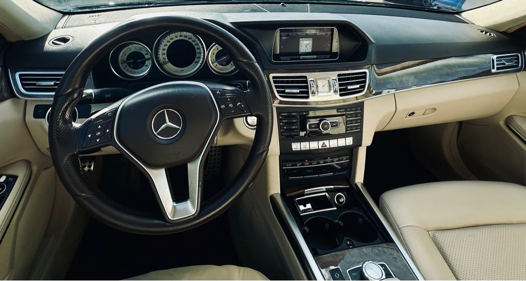 2015 Mercedes-Benz E-Class Image 12