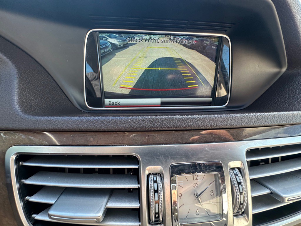 2015 Mercedes-Benz E-Class Image 15