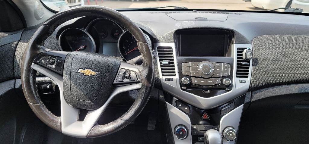2014 Chevrolet Cruze Image 14