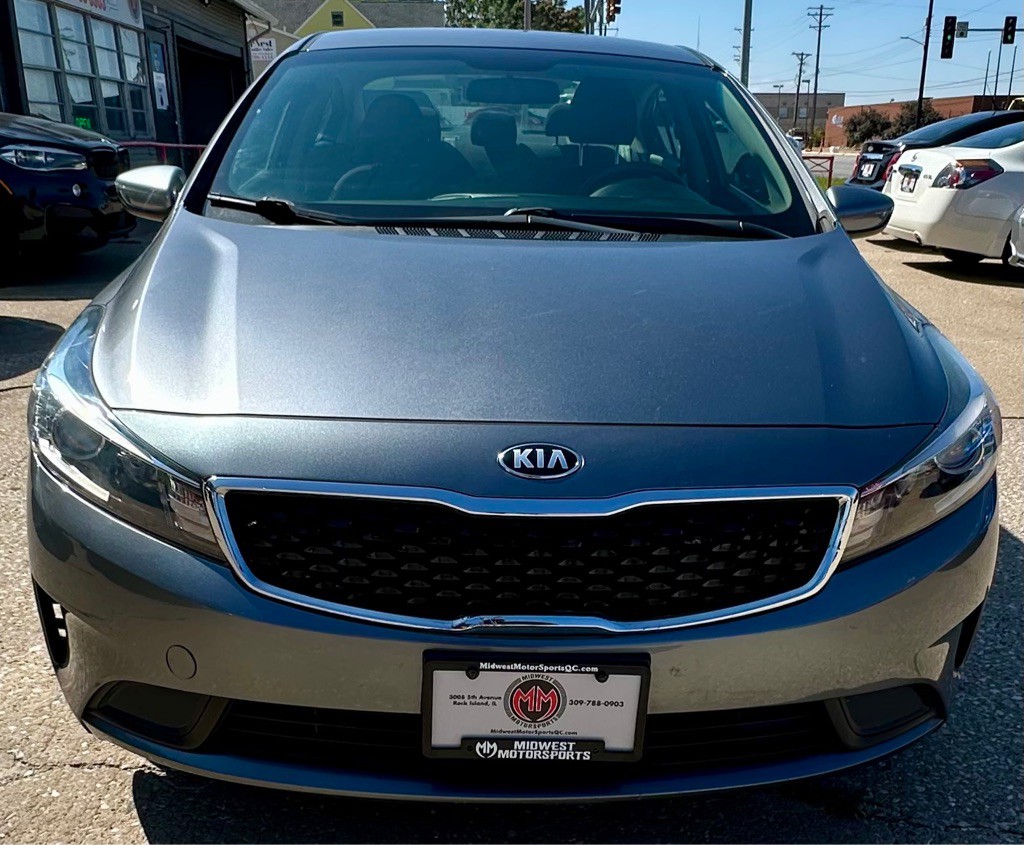 2018 Kia Forte Image 2