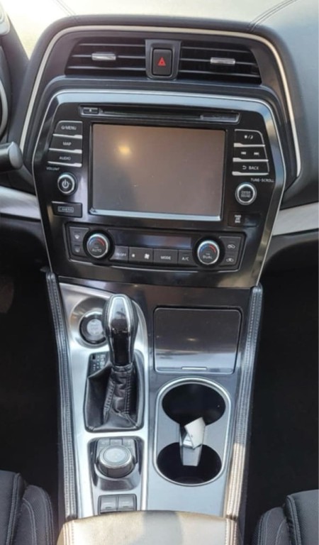2016 Nissan Maxima Image 13
