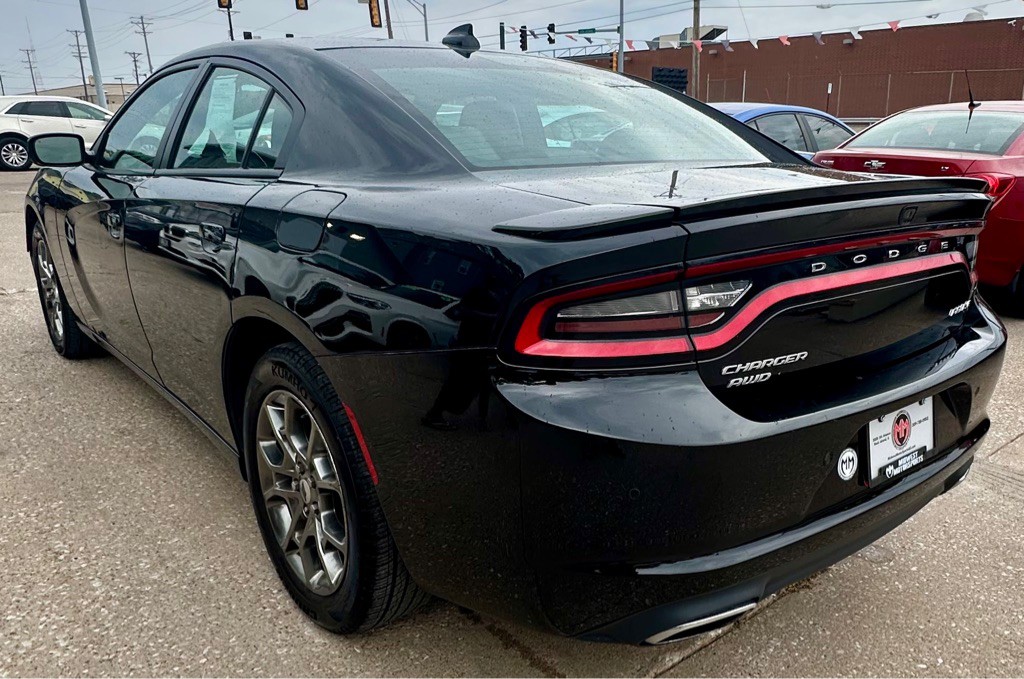 2017 Dodge Charger Image 4