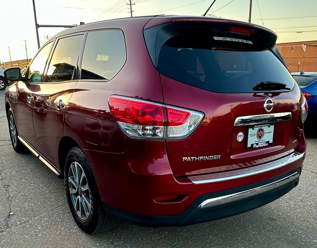 2013 Nissan Pathfinder Image 3