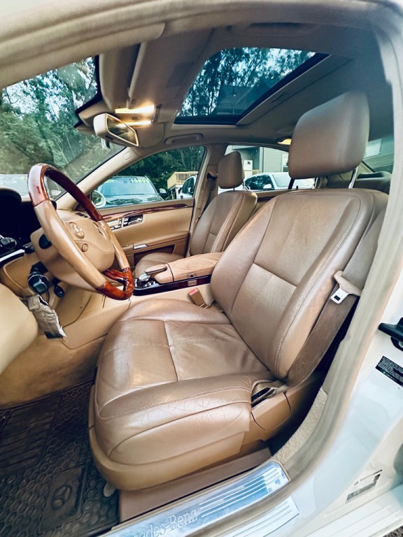 2008 Mercedes-Benz S-Class Image 9