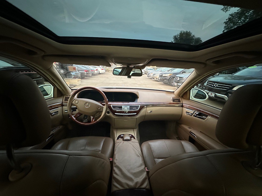 2008 Mercedes-Benz S-Class Image 12