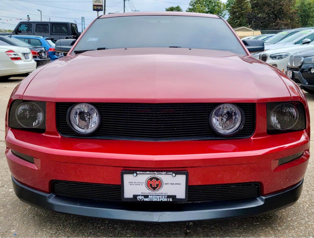 2005 Ford Mustang Image 2