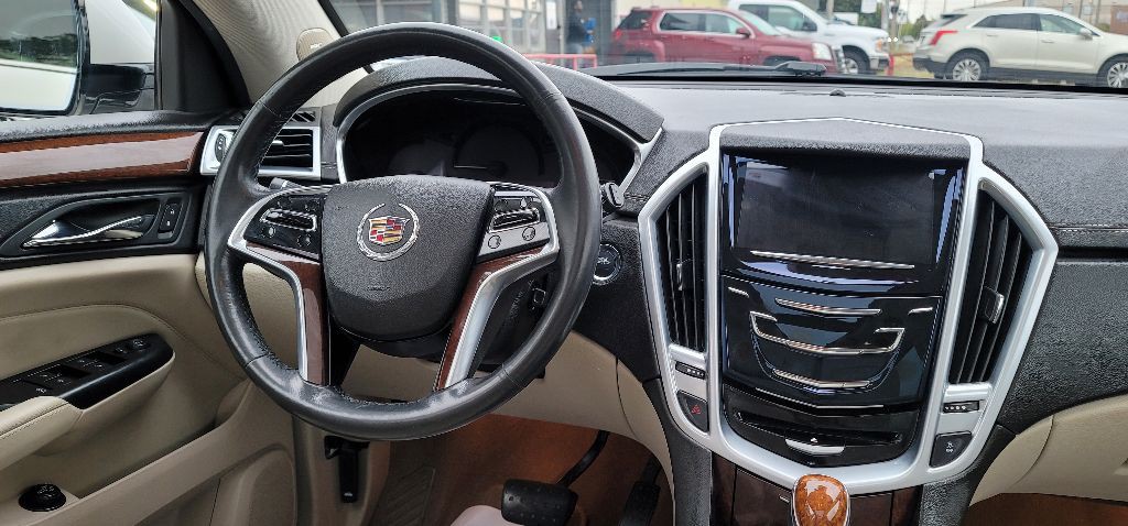 2013 Cadillac SRX Image 16