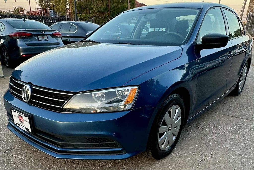 2015 Volkswagen Jetta Image 1