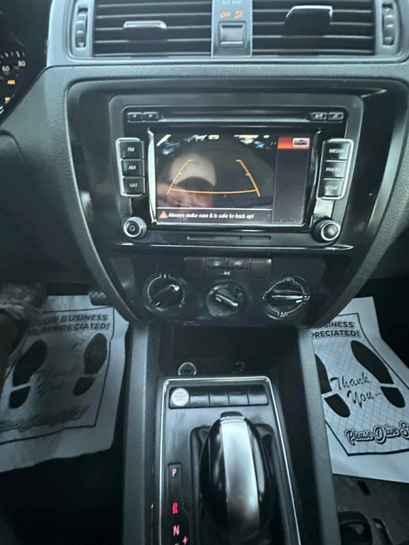 2015 Volkswagen Jetta Image 12