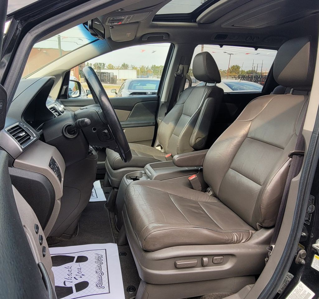 2012 Honda Odyssey Image 9