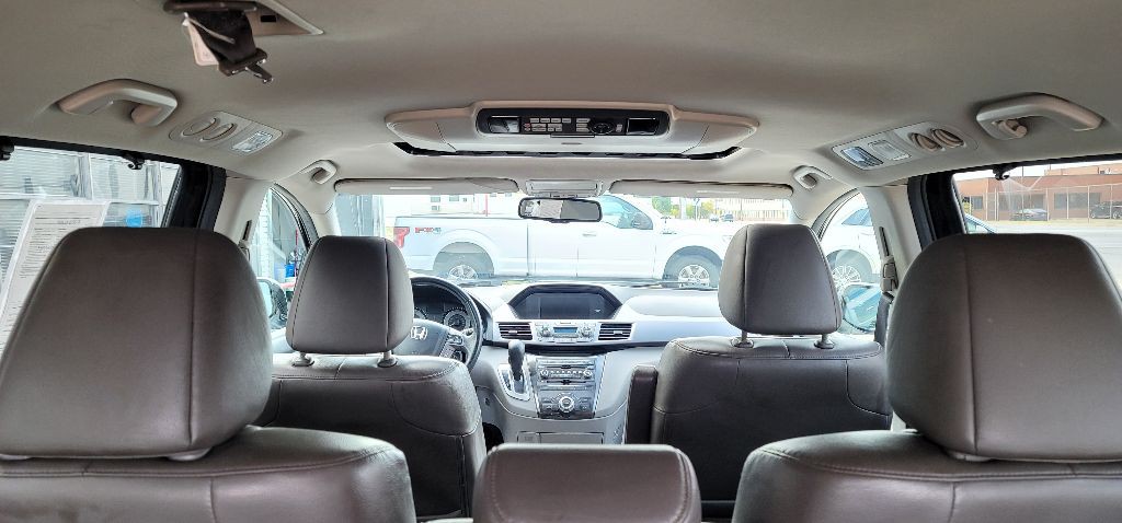 2012 Honda Odyssey Image 15