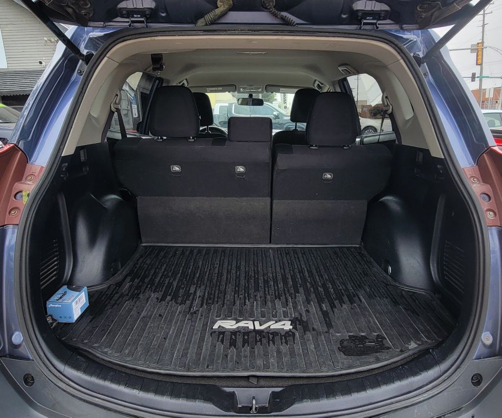 2014 Toyota Rav4 Image 9