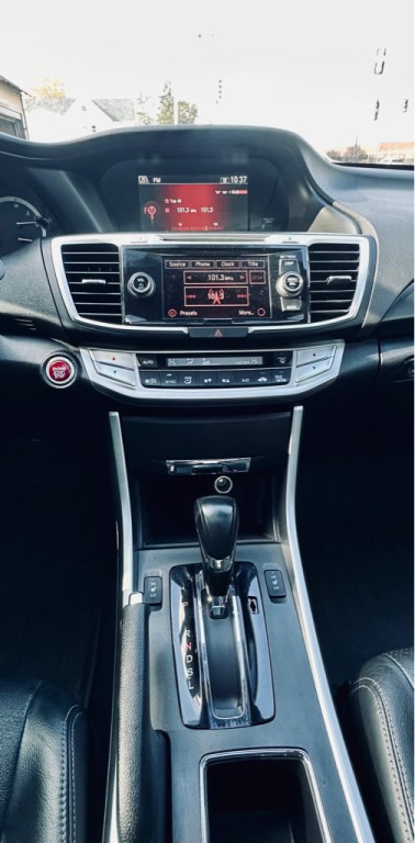 2015 Honda Accord Image 13