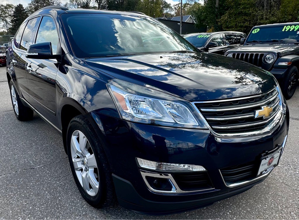 2017 Chevrolet Traverse Image 3