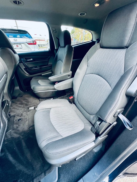 2017 Chevrolet Traverse Image 10