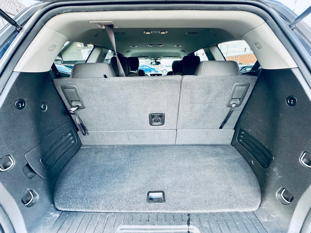 2017 Chevrolet Traverse Image 12