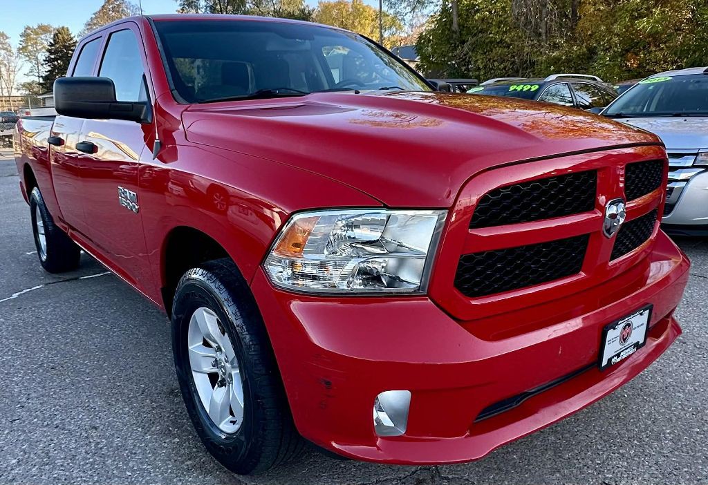 2016 RAM 1500 Image 3