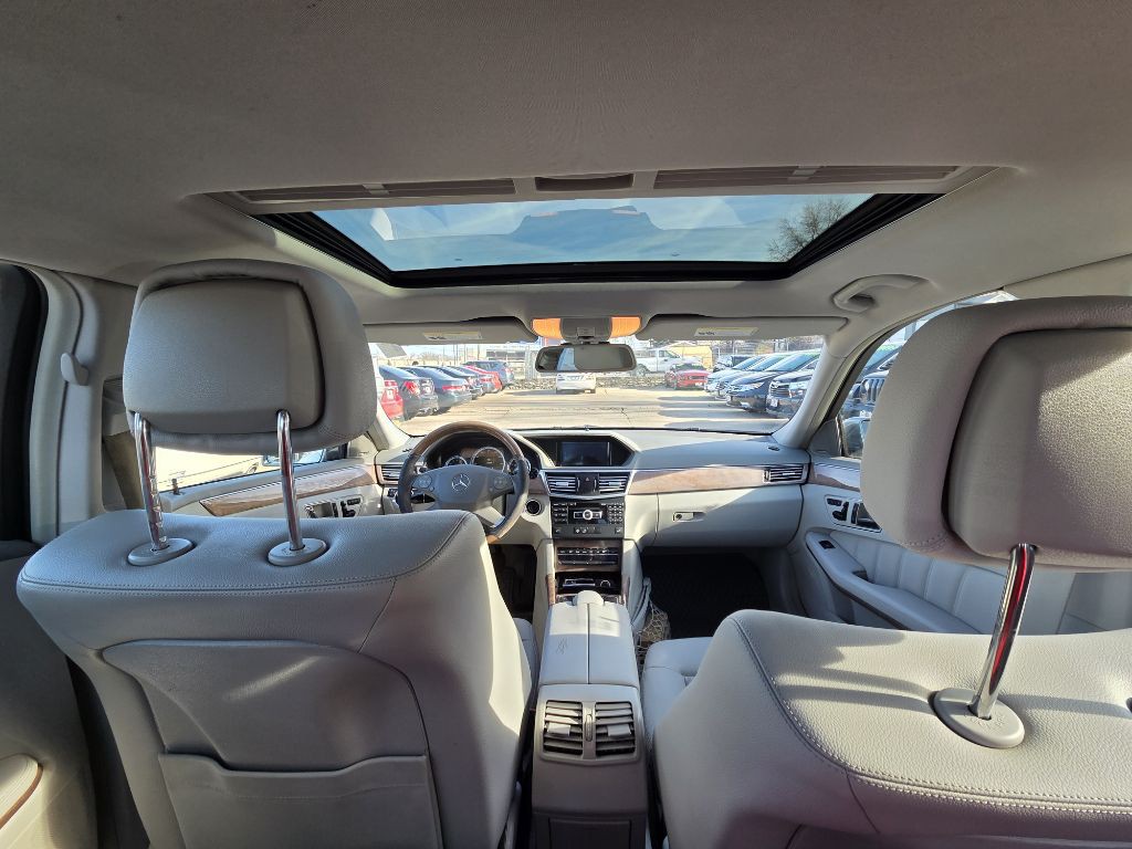 2011 Mercedes-Benz E-Class Image 12