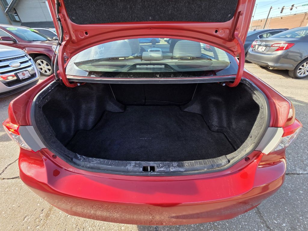 2011 Toyota Corolla Image 11