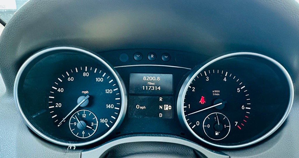 2009 Mercedes-Benz M-Class Image 17