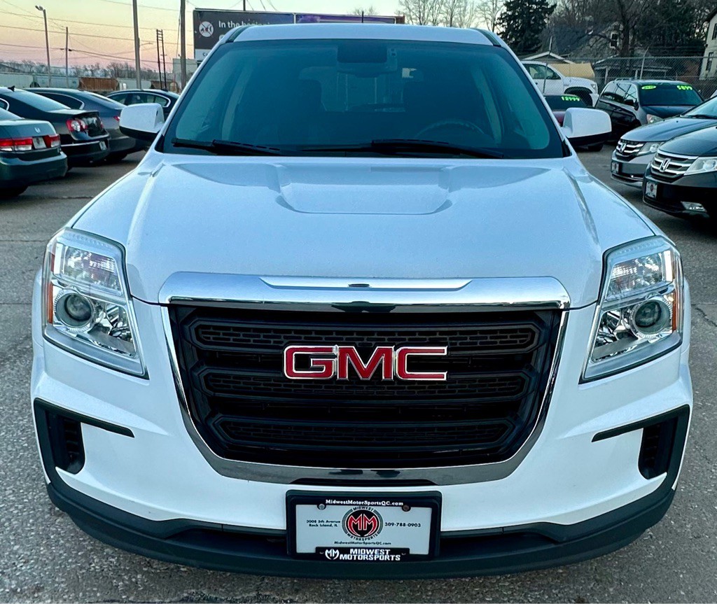 2016 GMC Terrain Image 2