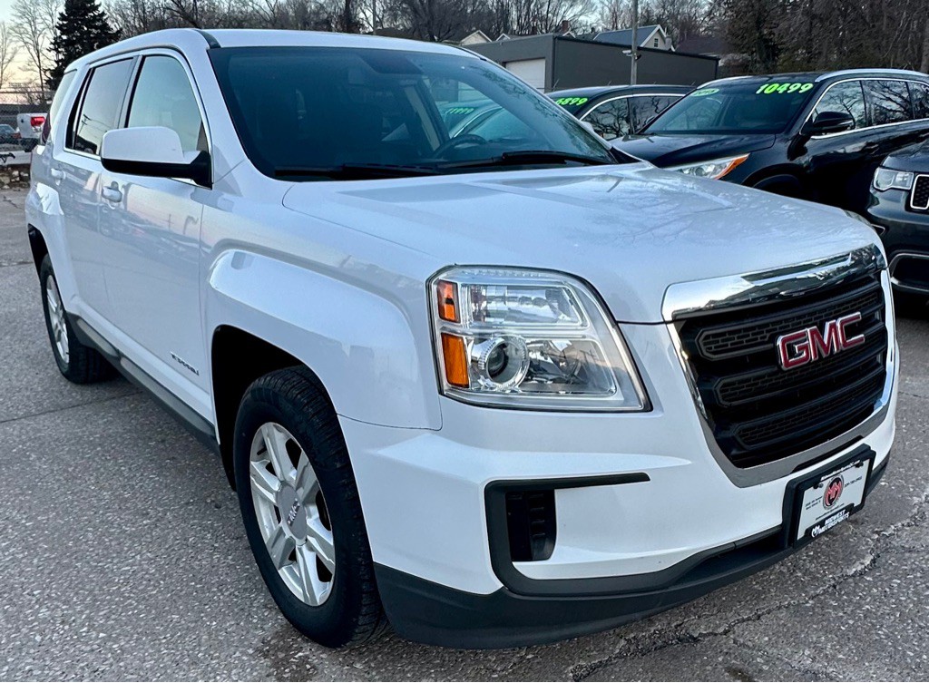 2016 GMC Terrain Image 3