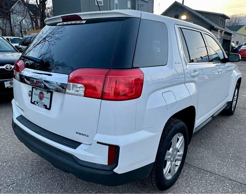 2016 GMC Terrain Image 4