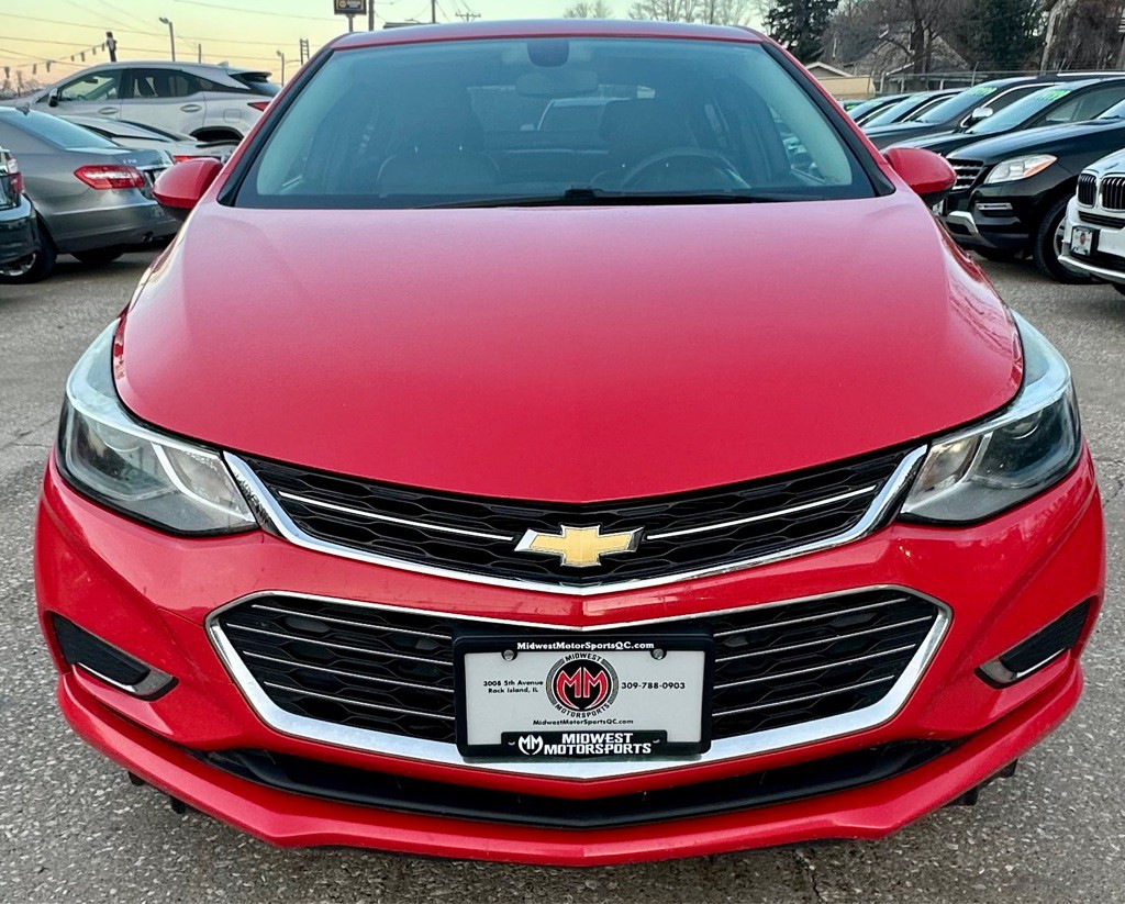 2017 Chevrolet Cruze Image 2
