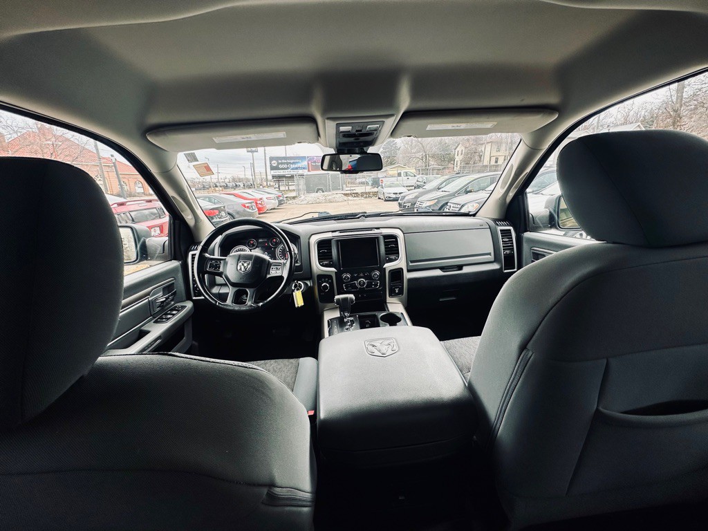 2013 RAM 1500 Image 11