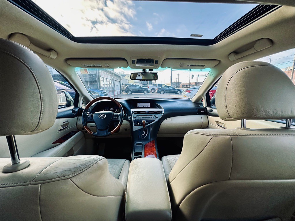 2010 Lexus RX Image 13