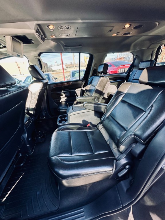2011 Nissan Armada Image 10