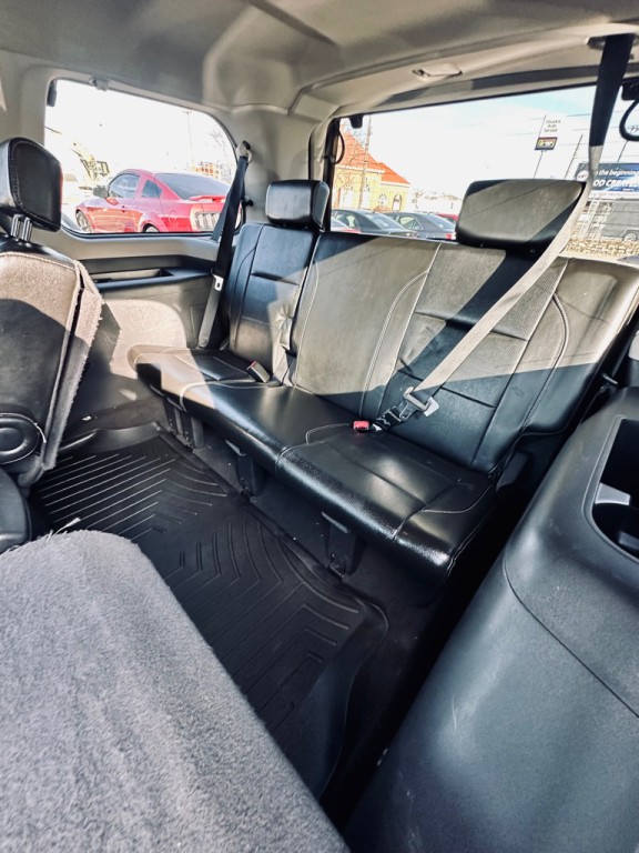 2011 Nissan Armada Image 11