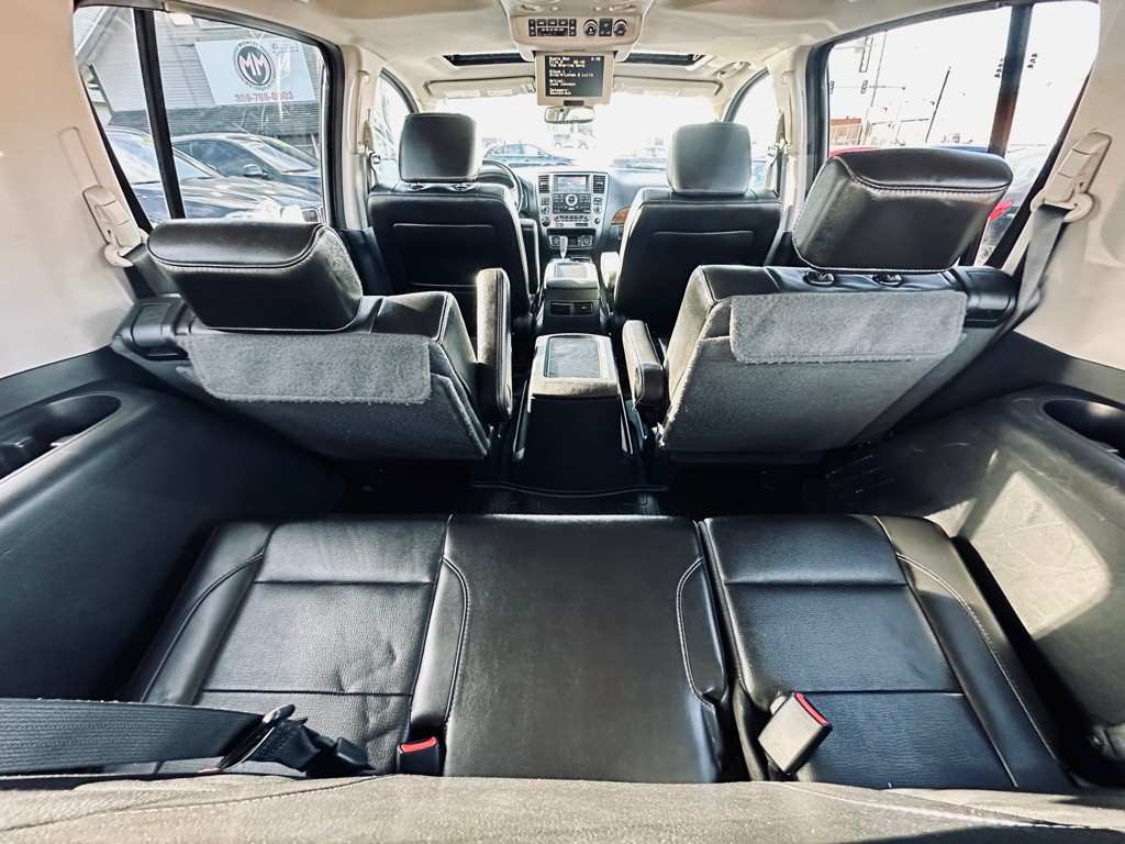 2011 Nissan Armada Image 14