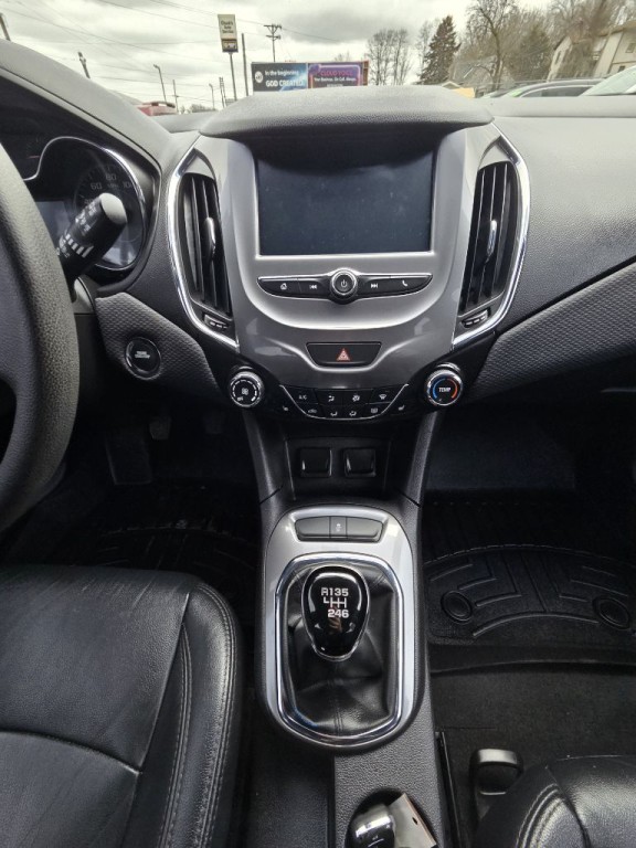 2017 Chevrolet Cruze Image 14