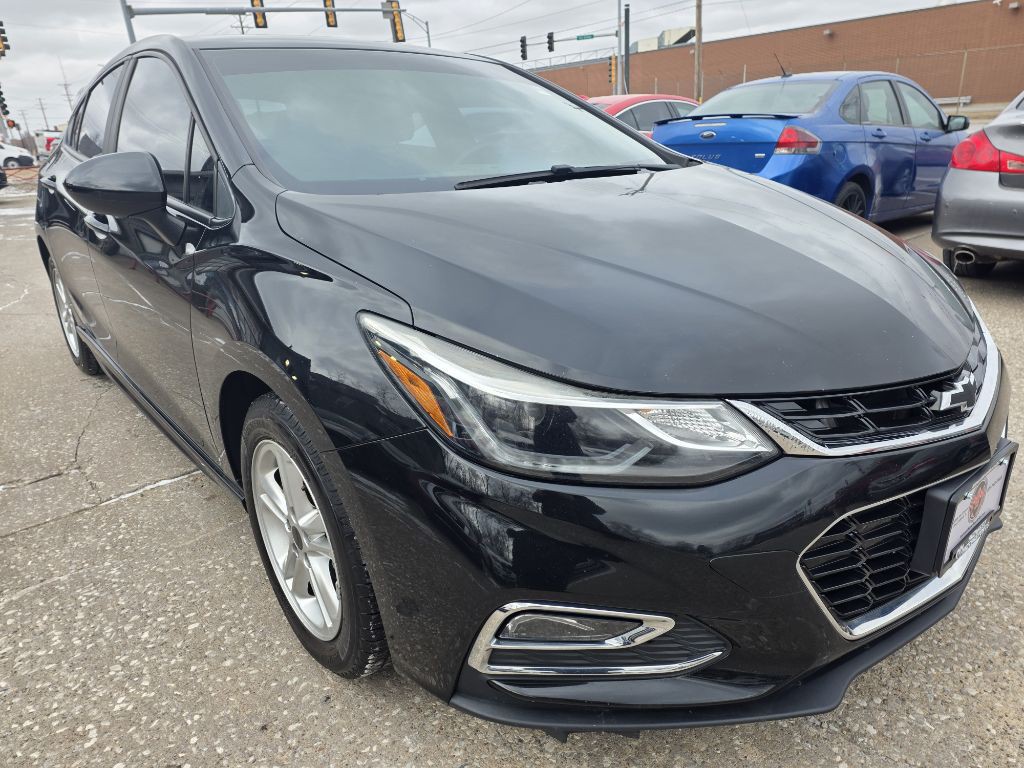 2017 Chevrolet Cruze Image 3