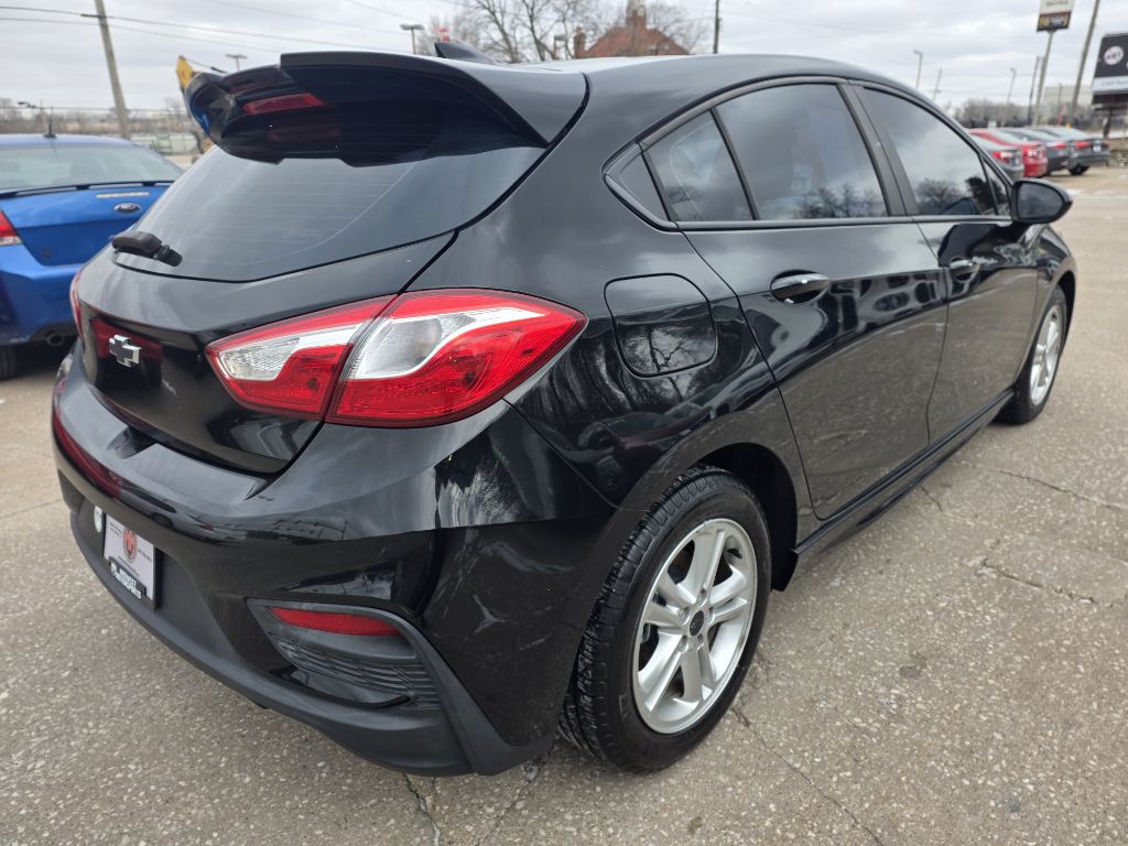 2017 Chevrolet Cruze Image 4