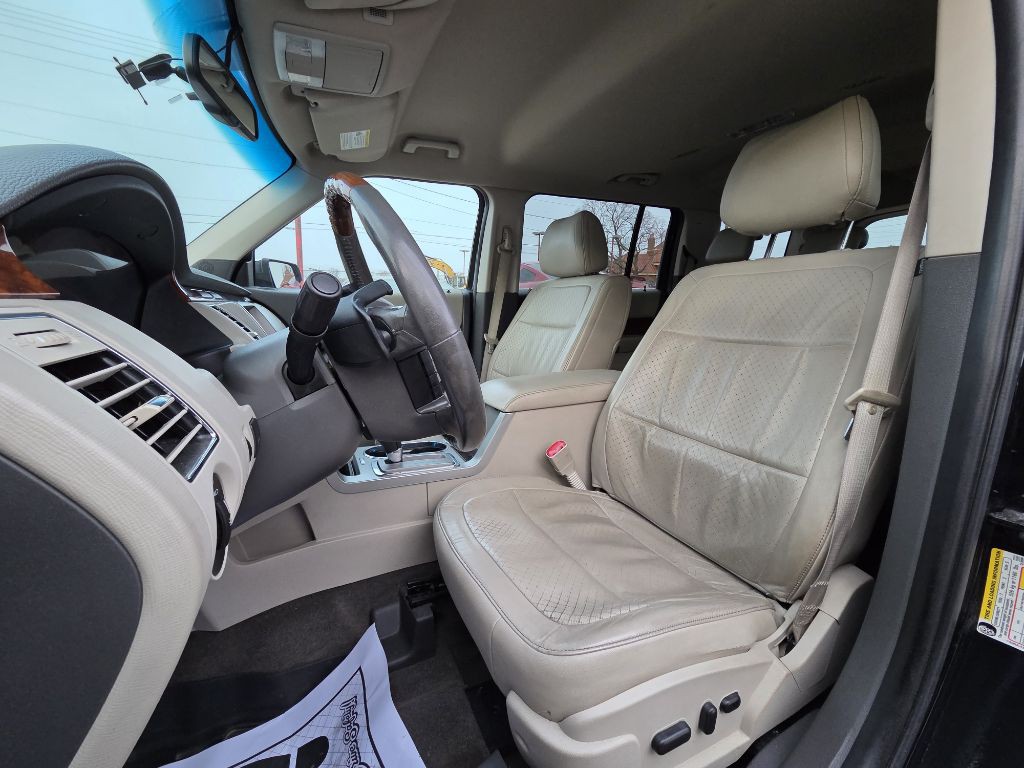 2011 Ford Flex Image 9