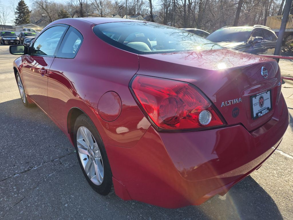 2011 Nissan Altima Image 6