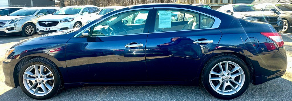 2010 Nissan Maxima Image 7