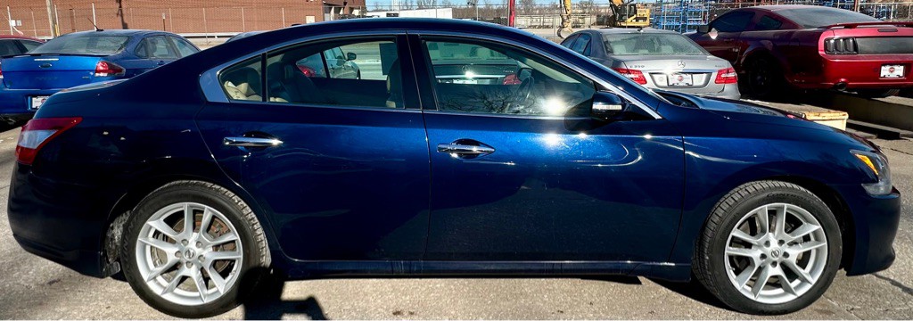 2010 Nissan Maxima Image 8