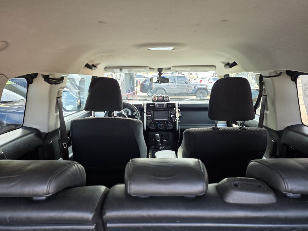 2007 Toyota FJ Cruiser Image 13