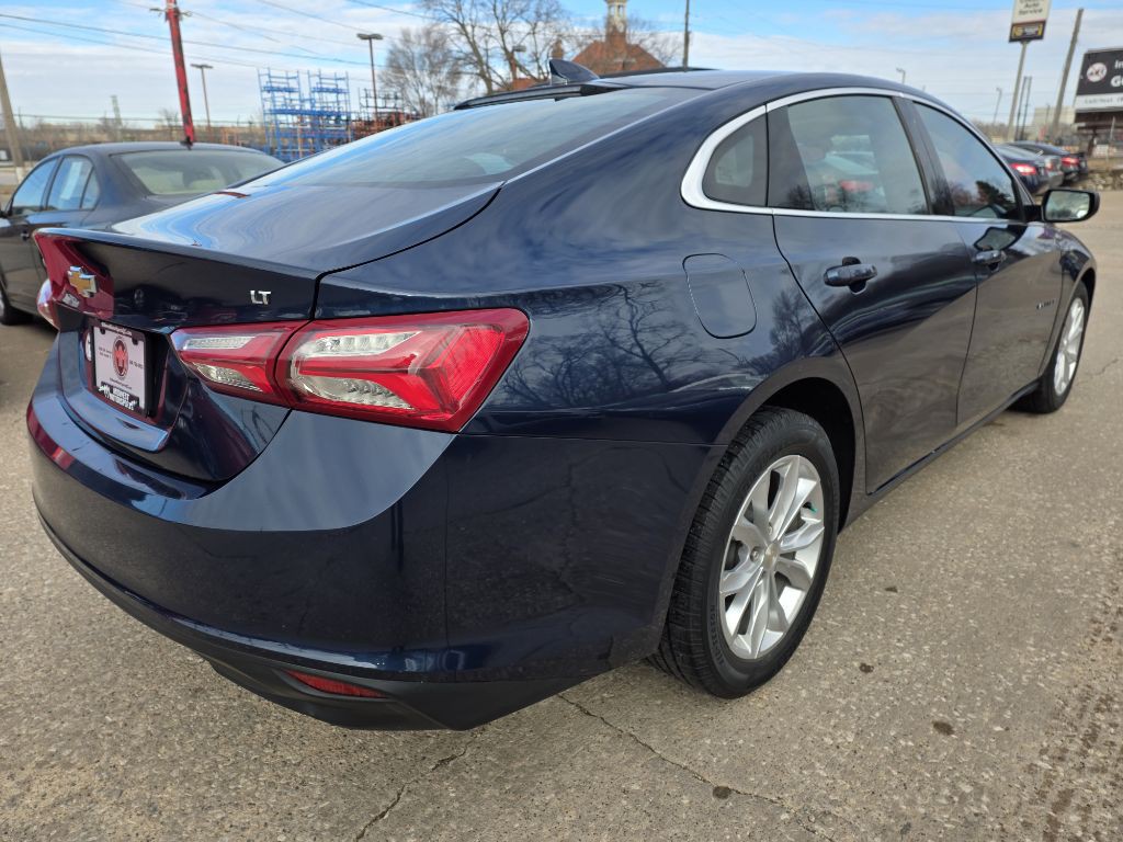 2021 Chevrolet Malibu Image 4