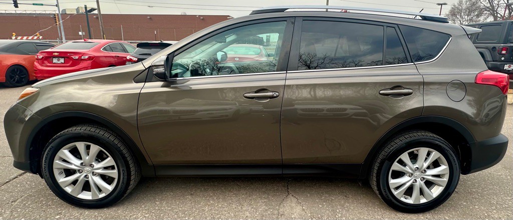 2015 Toyota Rav4 Image 7