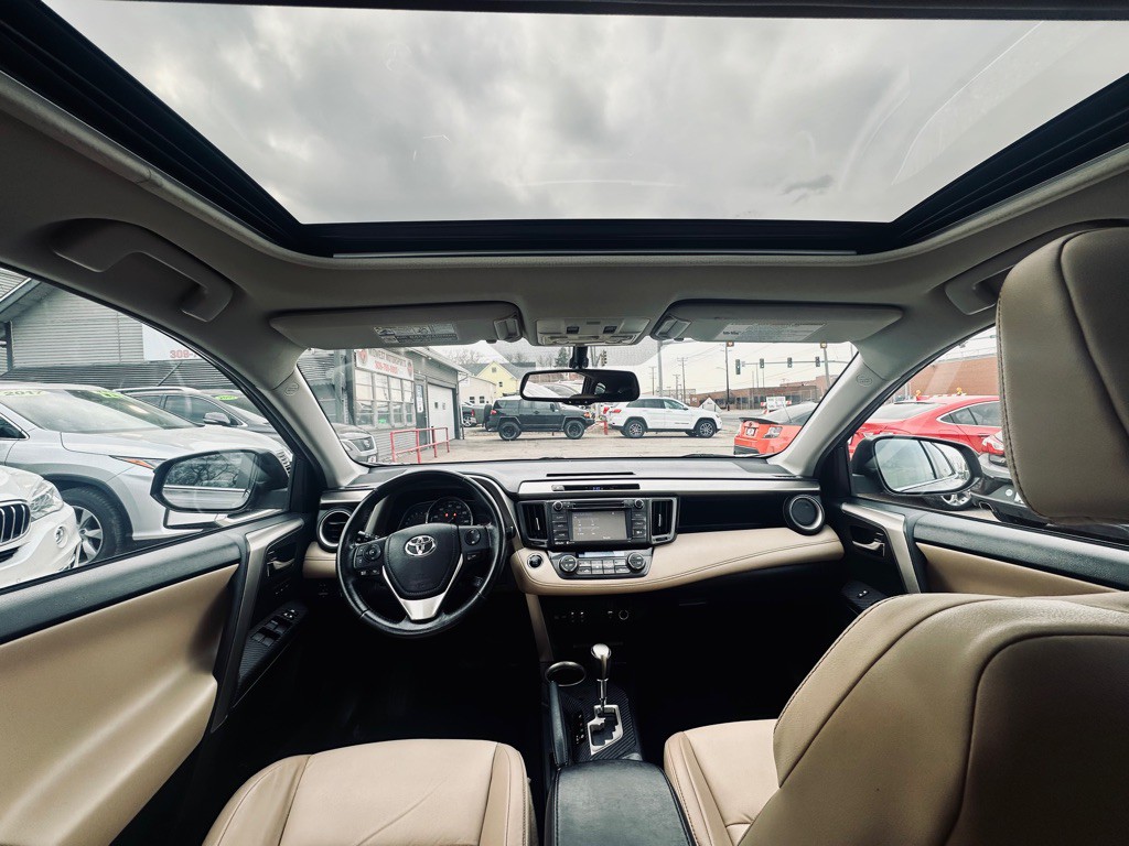 2015 Toyota Rav4 Image 13