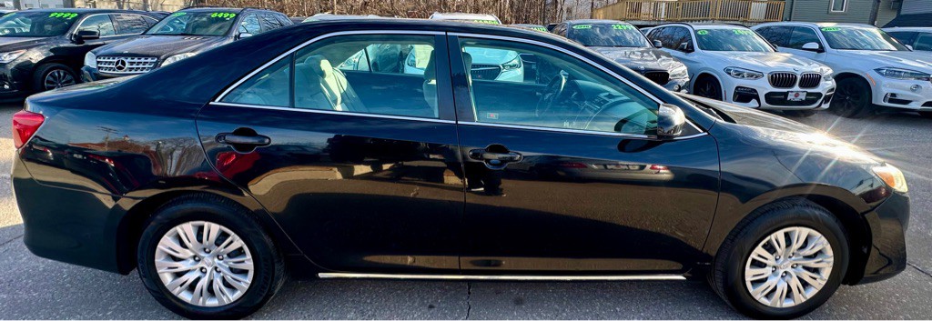 2014 Toyota Camry Image 8