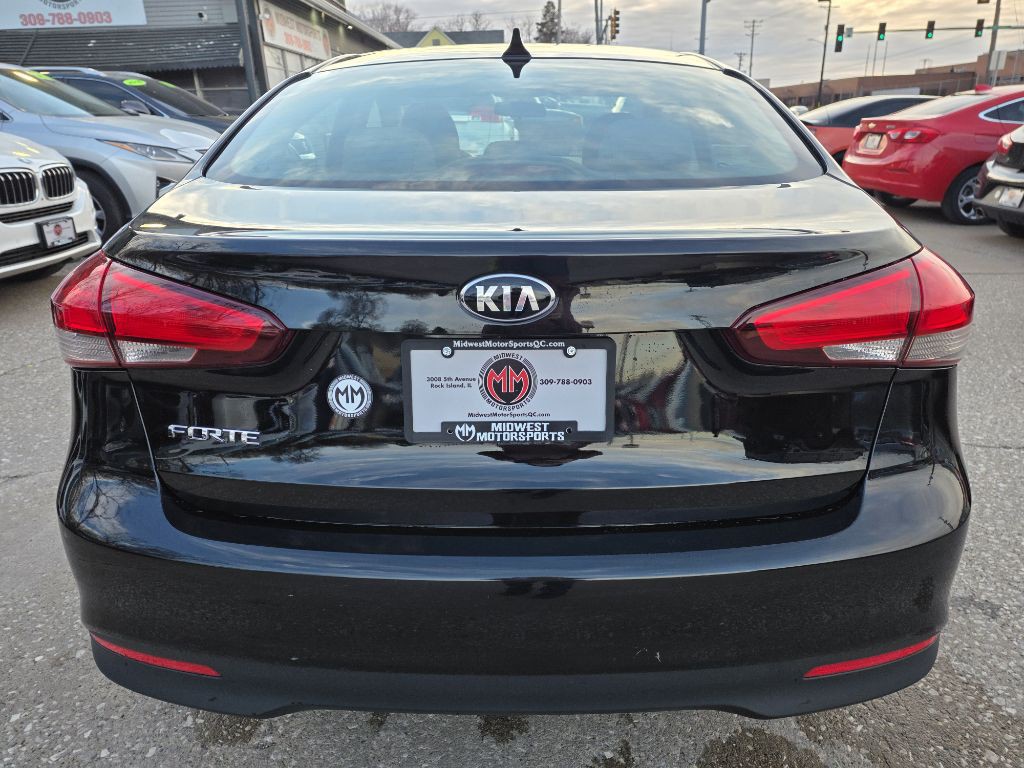 2017 Kia Forte Image 5