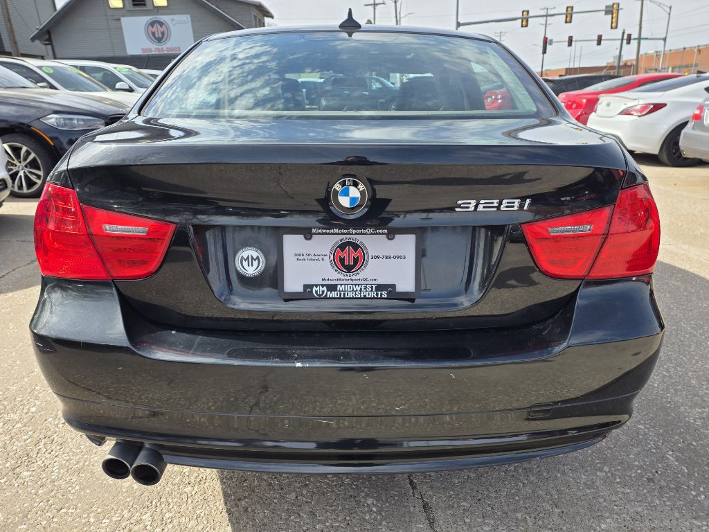 2010 BMW 3 Series Image 5